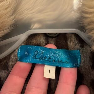 BUTTONS very heavy cute jacket